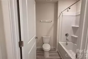 11305 Cardinal Crk Ave, Charlotte, NC 28215 - Photo 24