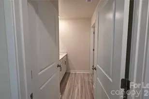 11305 Cardinal Crk Ave, Charlotte, NC 28215 - Photo 22