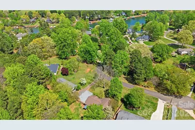 2036 Hickory Hills Drive, Denver, NC 28037 - Photo 4