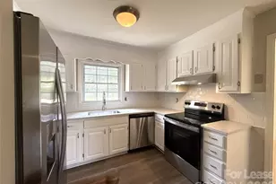 7124 Starvalley Dr, Charlotte, NC 28210 - Photo 8