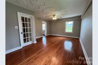 93 Laycock Road, Hendersonville, NC 28792 - Photo 20