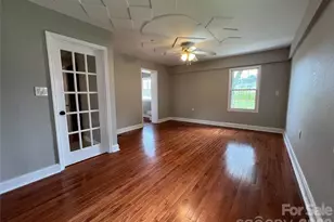 93 Laycock Rd, Hendersonville, NC 28792 - Photo 20