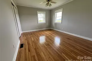 93 Laycock Rd, Hendersonville, NC 28792 - Photo 16