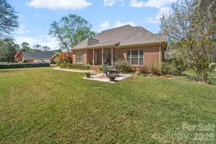 2909 Lakeshore Dr, Chester, SC 29706 - Photo 6