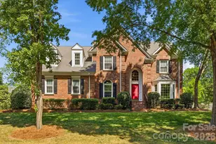 7006 Darnley Pl, Charlotte, NC 28226 - Photo 2