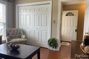 217 Abee St, Morganton, NC 28655 - Photo 4