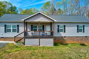 192 Apple Valley Ln, Statesville, NC 28677 - Photo 2