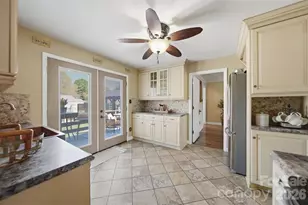 2315 29th Ave Dr NE, Hickory, NC 28601 - Photo 10