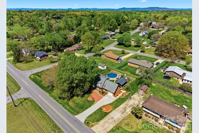 2315 29th Avenue Drive NE, Hickory, NC 28601 - Photo 36