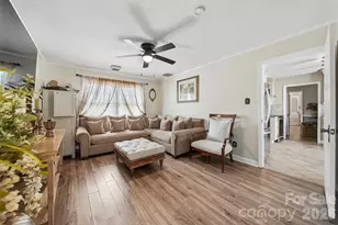 2315 29th Ave Dr NE, Hickory, NC 28601 - Photo 6