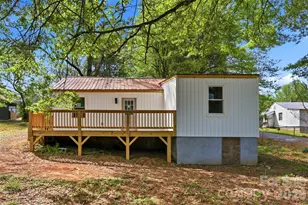 1601 Sigmon St, Lincolnton, NC 28092 - Photo 2