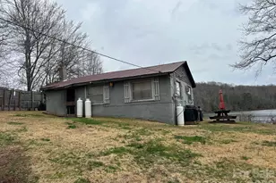 4237 Laurel Hill Rd, Claremont, NC 28610 - Photo 4