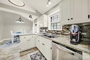 1828 Bloomsbury Dr, Rock Hill, SC 29730 - Photo 14