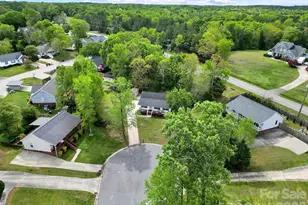 1828 Bloomsbury Dr, Rock Hill, SC 29730 - Photo 4