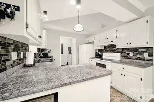 1828 Bloomsbury Dr, Rock Hill, SC 29730 - Photo 20