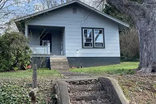 51 Holtzclaw St, Canton, NC 28716 - Photo 1