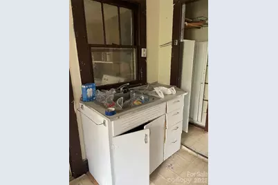 51 Holtzclaw Street, Canton, NC 28716 - Photo 6