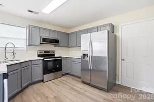 5701 Vine Ct, Indian Trail, NC 28079 - Photo 6