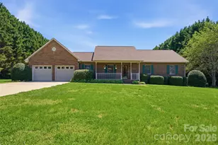 112 Mobeal Ln, Statesville, NC 28625 - Photo 2