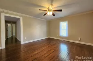 121 Willow Ln, Concord, NC 28025 - Photo 4