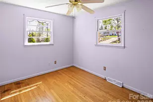 32 Hillendale Rd, Asheville, NC 28805 - Photo 18