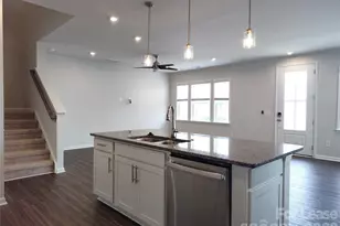 8823 Arrington Hall Dr, Charlotte, NC 28215 - Photo 8