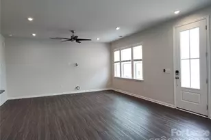 8823 Arrington Hall Dr, Charlotte, NC 28215 - Photo 10