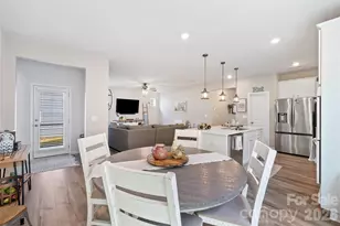 2726 Monument Pt Cir, Fort Mill, SC 29715 - Photo 6