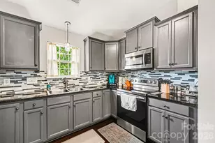 391 Lone Tree Ln, Clover, SC 29710 - Photo 10