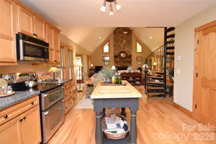 604 Croft View Dr, Bakersville, NC 28705 - Photo 24