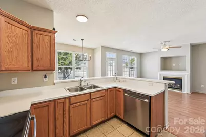 12531 Deaton Hill Drive, Charlotte, NC 28269 - Photo 10