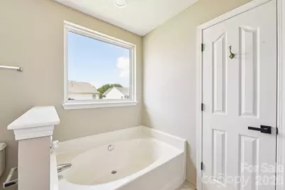 12531 Deaton Hill Drive, Charlotte, NC 28269 - Photo 26