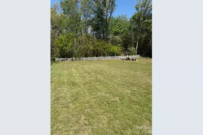 1126 Cannon Drive, Lenoir, NC 28645 - Photo 4