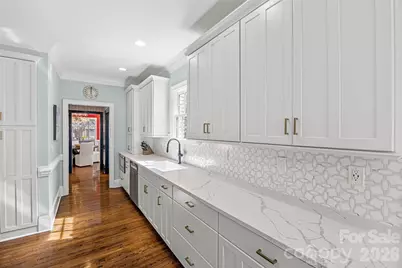 138 Middleton Drive, Charlotte, NC 28207 - Photo 20