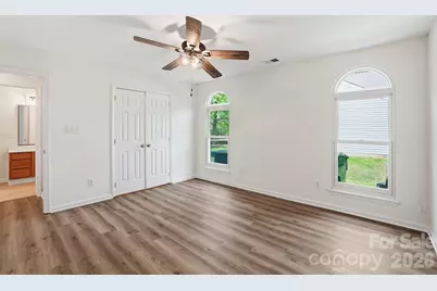 1629 Oak Knoll Lane, Charlotte, NC 28214 - Photo 14