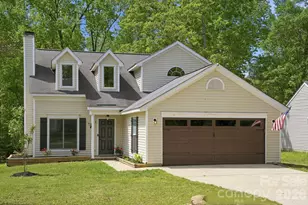 1629 Oak Knoll Ln, Charlotte, NC 28214 - Photo 2