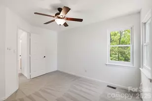 1629 Oak Knoll Ln, Charlotte, NC 28214 - Photo 20