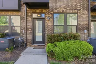 522 Music Hall Wy, Charlotte, NC 28203 - Photo 2