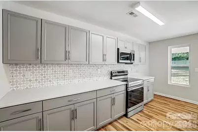 6615 Rockwell Boulevard W, Charlotte, NC 28269 - Photo 6