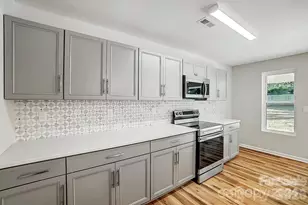 6615 Rockwell Blvd W, Charlotte, NC 28269 - Photo 6