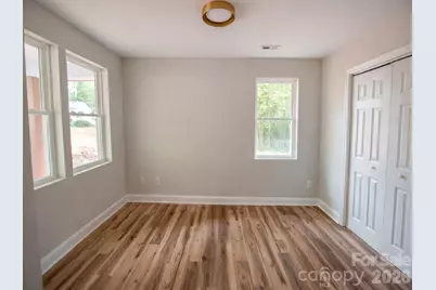 6615 Rockwell Boulevard W, Charlotte, NC 28269 - Photo 10