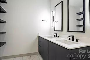 111 E Carson Blvd, Charlotte, NC 28203 - Photo 22