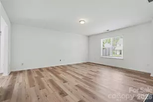 1215 McAllister Dr, Charlotte, NC 28216 - Photo 8