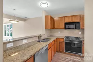 9029 J M Keynes Dr, Charlotte, NC 28262 - Photo 4