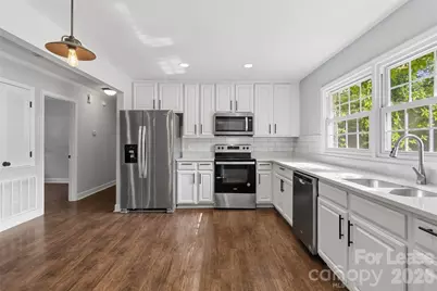 4411 Kevin Court, Charlotte, NC 28205 - Photo 12