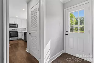 4411 Kevin Ct, Charlotte, NC 28205 - Photo 10