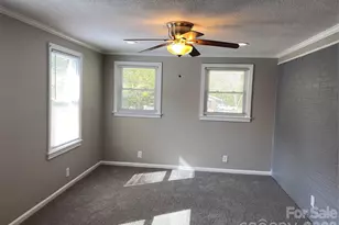 102 McDowell St, Great Falls, SC 29055 - Photo 28