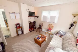 172 Sunset Dr, Thomasville, NC 27360 - Photo 8