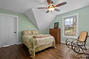 711 Winfield Dr, Clyde, NC 28721 - Photo 38