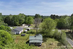 145 W Burnsville St, Wadesboro, NC 28170 - Photo 10